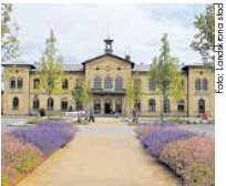 Centrum för hemslöjd i gamla stationshuset