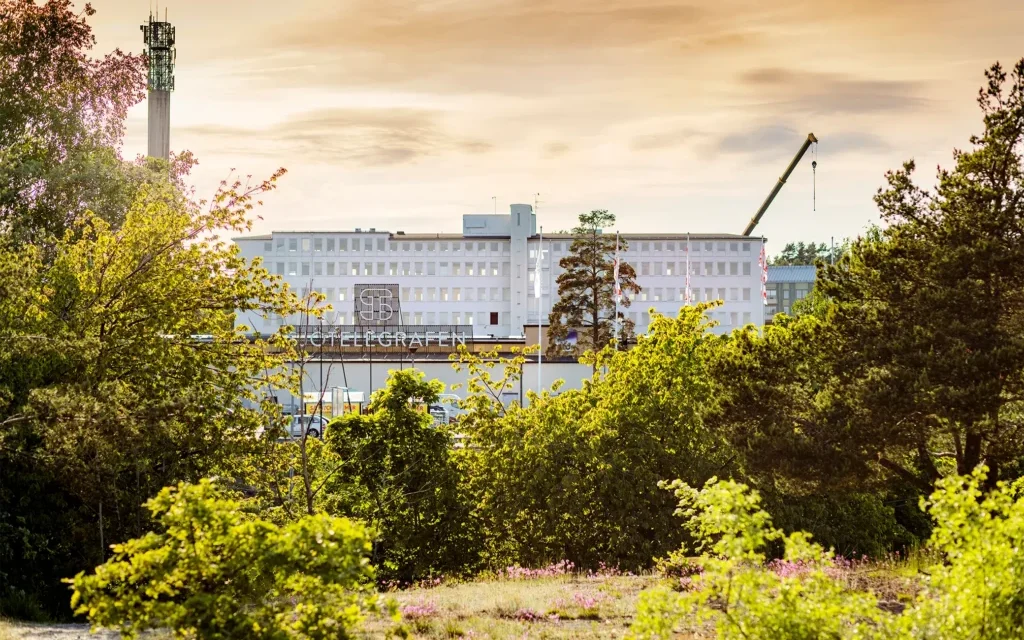 Spektakulärt boende med milsvid havsutsikt och industriella detaljer