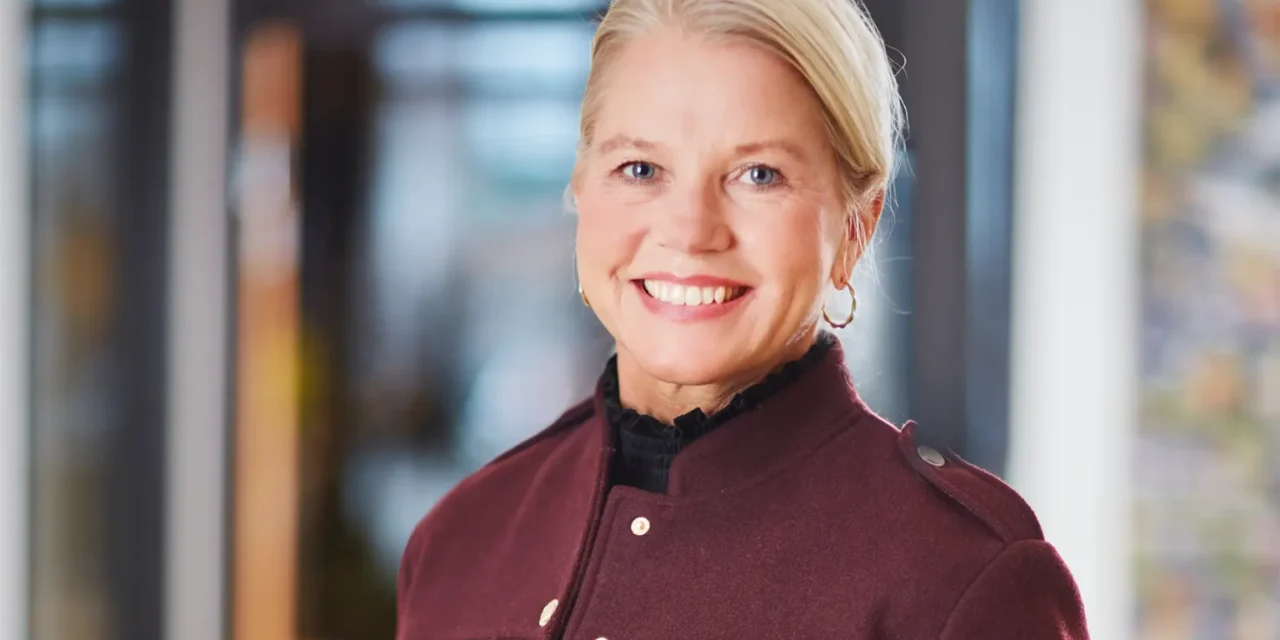 Nära till världen och hem igen